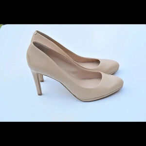 Banana republic pumps